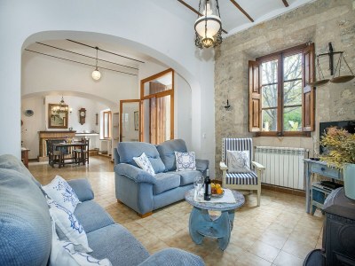 Villa Villa in Spanien mit Pool am Strand in Majorca North - Villa