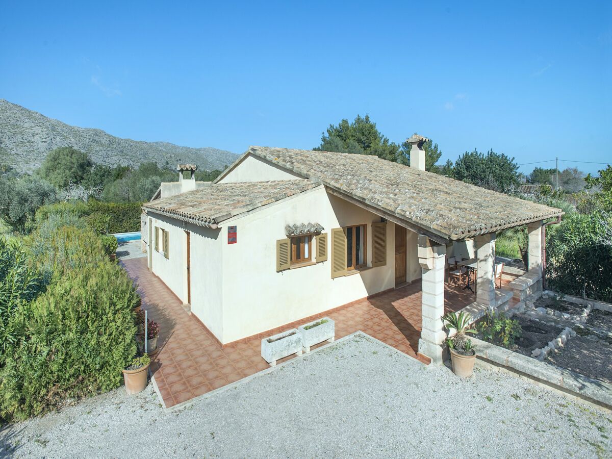 Villa Villa in Pollensa with Stunning Mountain Views