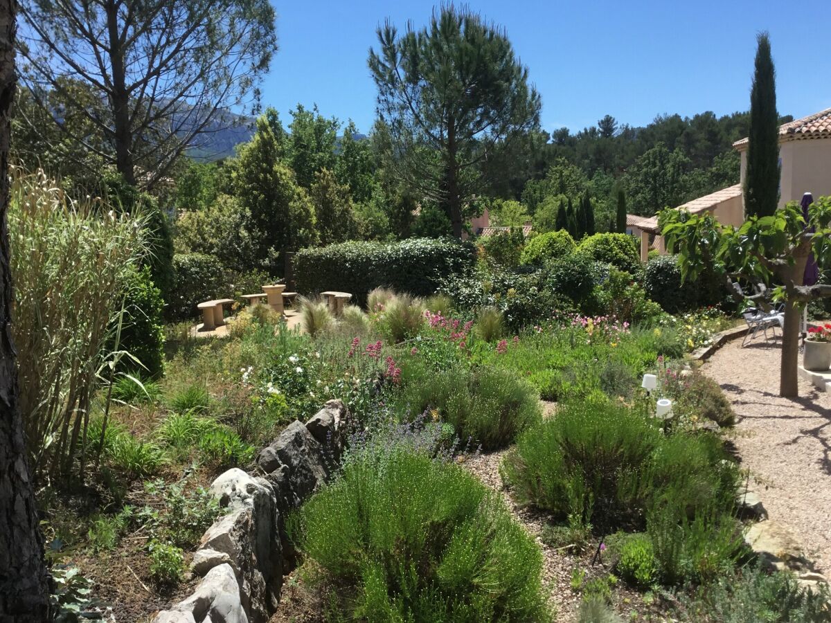 Holiday park Family-Friendly Provence Villa - Outdoor photo 2