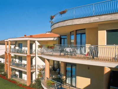 Holiday park Residence Nettuno at Peschiera - Outdoor photo 7