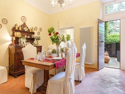 Holiday house Geräumiges Apartment mit privatem Garten - Outdoor photo 14