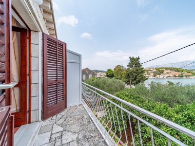 Apartment Comfortable and spacious apartment near beach Lumbarda, Korčula A-21290-a - Outdoor photo 56