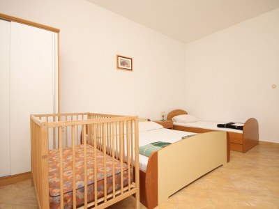 Apartment Two bedroom apartment near beach Metajna, Pag A-6497-b - Outdoor photo 20
