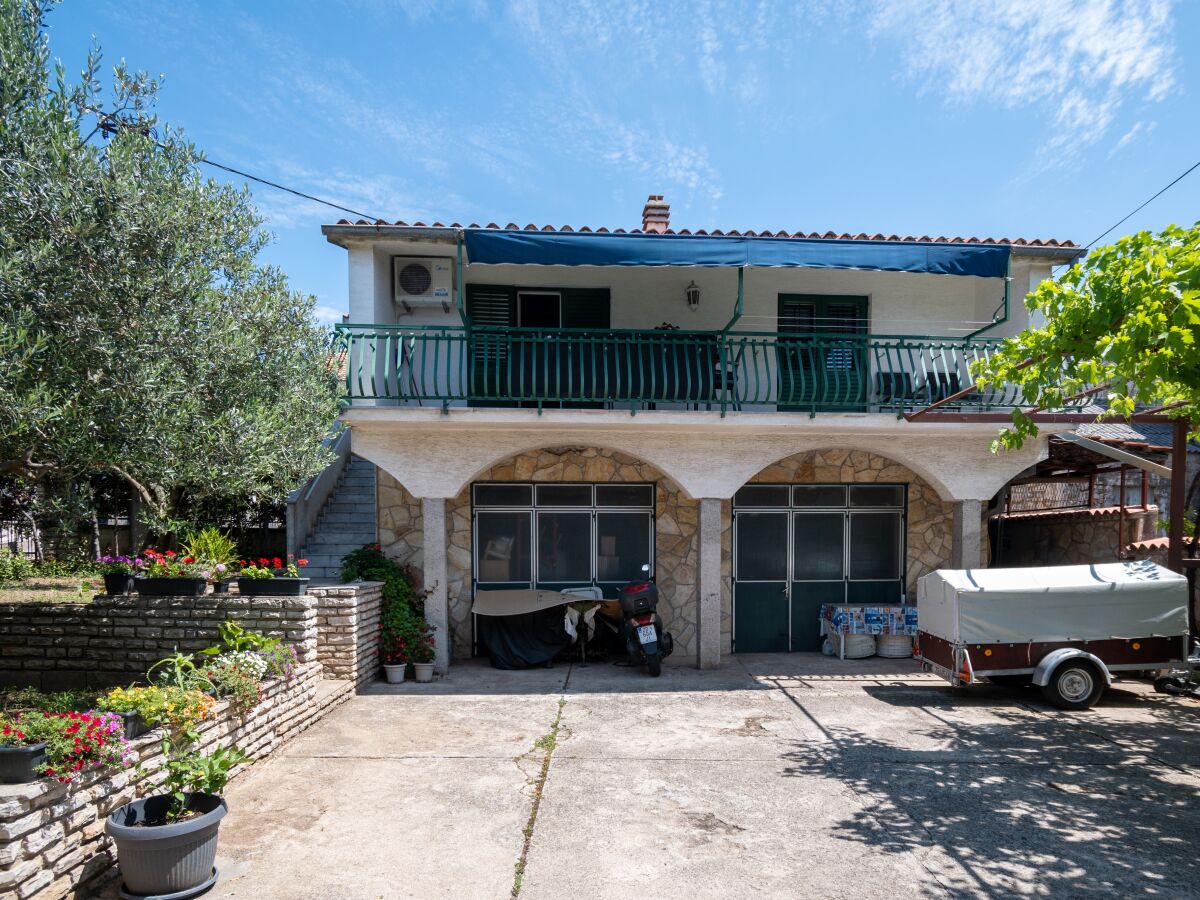 Apartment Two bedroom apartment with terrace Sveti Filip i Jakov, Biograd A-21221-a - Outdoor photo 2