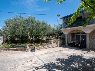 Apartment Two bedroom apartment with terrace Sveti Filip i Jakov, Biograd A-21221-a - Outdoor photo 7