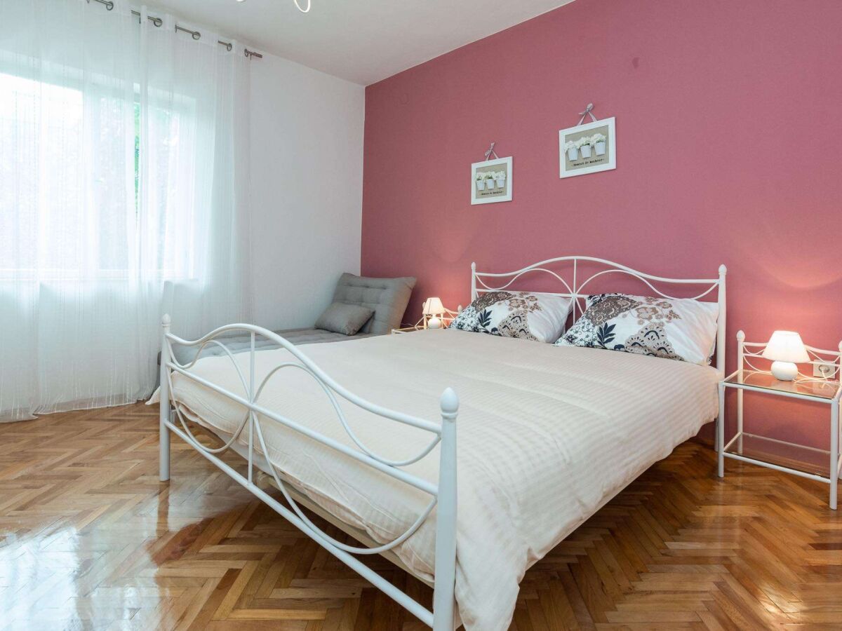 Apartment Three bedroom apartment with terrace Bibinje, Zadar A-23089-a