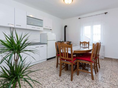 Apartment Two bedroom apartment with terrace Bibinje, Zadar A-23089-b - Outdoor photo 8