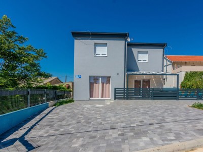 Holiday house Four-bedroom house with terrace Vir - Lozice, Vir K-23513 - Outdoor photo 6