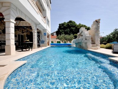 Holiday house Four-bedroom house with terrace and sea view Plano, Trogir K-23902 - Outdoor photo 8