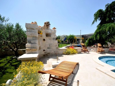Holiday house Four-bedroom house with terrace and sea view Plano, Trogir K-23902 - Outdoor photo 15