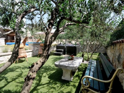 Holiday house Four-bedroom house with terrace and sea view Plano, Trogir K-23902 - Outdoor photo 18