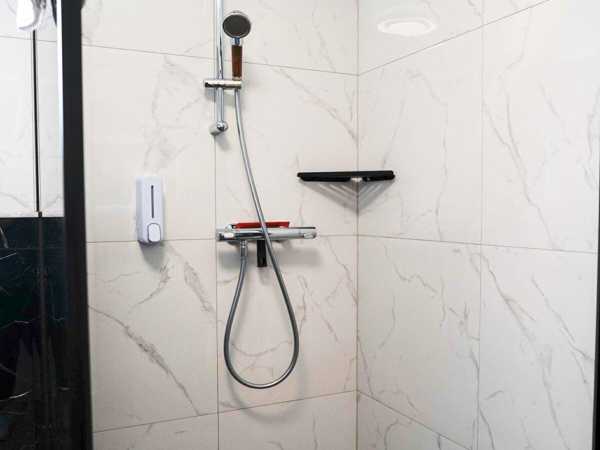 Apartment Moderne Ferienwohnung mit Terrasse in ruhiger Lage - Features photo 3