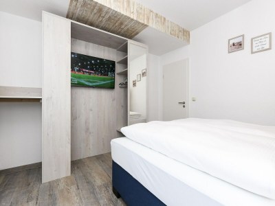 Apartment Moderne Ferienwohnung mit Terrasse in ruhiger Lage - Features photo 22