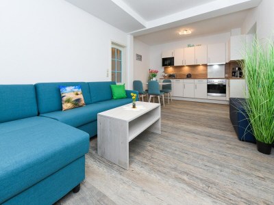 Apartment Komfortable Ferienwohnung mit Terrasse; Bensersiel - Features photo 9