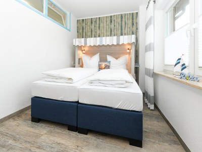 Apartment Komfortable Ferienwohnung mit Terrasse; Bensersiel - Features photo 13