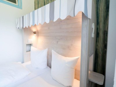 Apartment Komfortable Ferienwohnung mit Terrasse; Bensersiel - Features photo 14