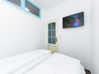 Apartment Komfortable Ferienwohnung mit Terrasse; Bensersiel - Features photo 22