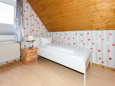 Apartment Große Ferienwohnung im Dachgeschoss in Bensersiel - Features photo 15