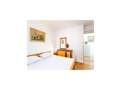 Apartment Guest House Raguz - Double Room - 1 - Features photo 9