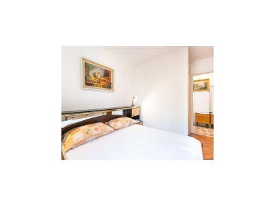 Apartment Guest House Raguz - Double Room - 4 - Features photo 2