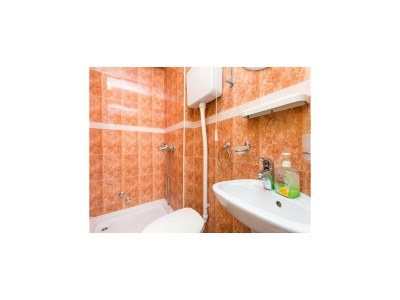 Apartment Guest House Raguz - Double Room - 4 - Features photo 7