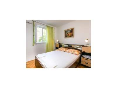 Apartment Guest House Raguz - Double Room - 4 - Features photo 8