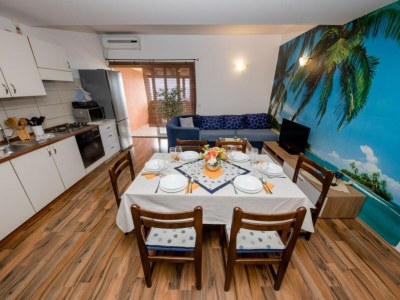 Apartment Apartments Scerbe Gordana & Miljenko Rab - Three Bedroom Apartment with Terrace (2) - Features photo 6