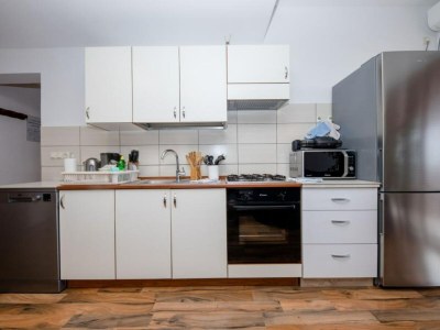 Apartment Apartments Scerbe Gordana & Miljenko Rab - Three Bedroom Apartment with Terrace (2) - Features photo 7