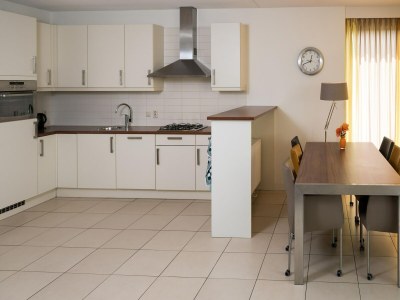 Holiday park Stylish Villa by the Lake - Features photo 6