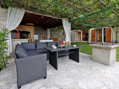 Holiday house Four-bedroom house with terrace Dolenja Vas, Central Istria - Središnja Istra K-24521 - Outdoor photo 9