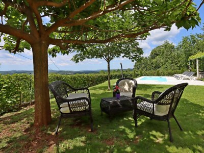 Holiday house Four-bedroom house with terrace Dolenja Vas, Central Istria - Središnja Istra K-24521 - Outdoor photo 15