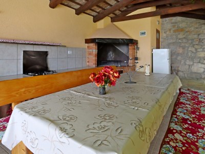 Holiday house Four-bedroom house with terrace Dolenja Vas, Central Istria - Središnja Istra K-24521 - Outdoor photo 17