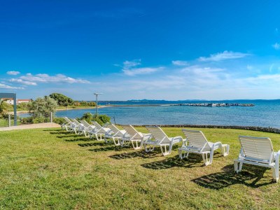 Apartment Two bedroom apartment near beach Privlaka, Zadar A-24599-c - Outdoor photo 9