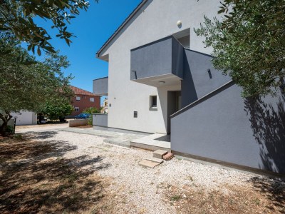 Apartment Three bedroom apartment with terrace Biograd na Moru, Biograd A-24723-a - Outdoor photo 9