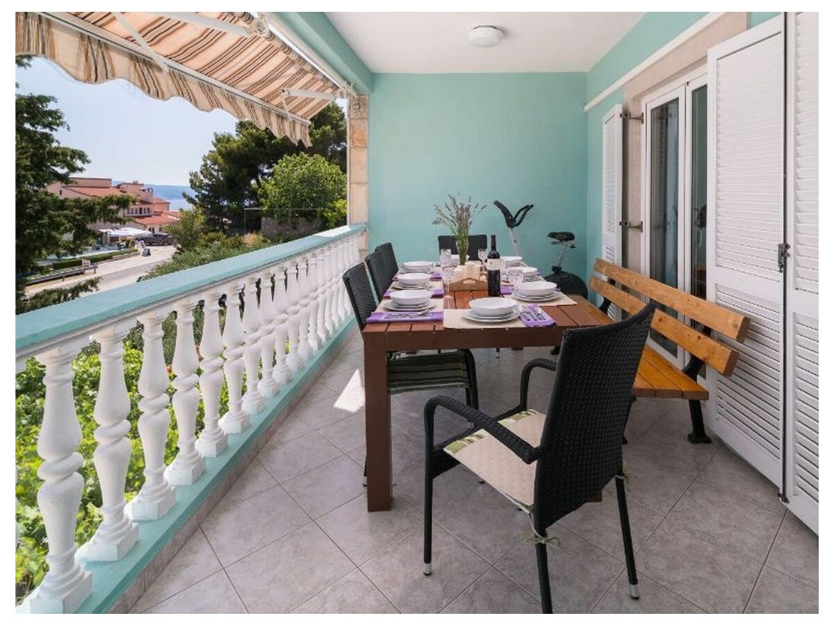 Apartment Four-bedroom apartment with terrace and sea view Stanići, Omiš A-2819-d