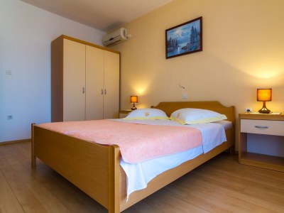 Apartment One bedroom apartment with terrace and sea view Barbat, Rab A-20080-c - Outdoor photo 12