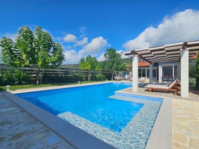 Holiday house Villa Maja w/pool, sauna & whirlpool - Outdoor photo 6