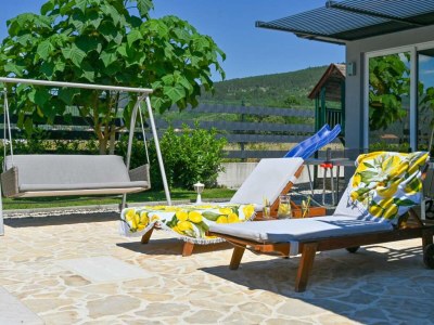 Holiday house Villa Maja w/pool, sauna & whirlpool - Outdoor photo 13