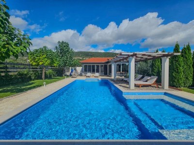 Holiday house Villa Maja w/pool, sauna & whirlpool - Outdoor photo 14