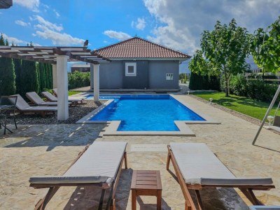 Holiday house Villa Maja w/pool, sauna & whirlpool - Outdoor photo 15