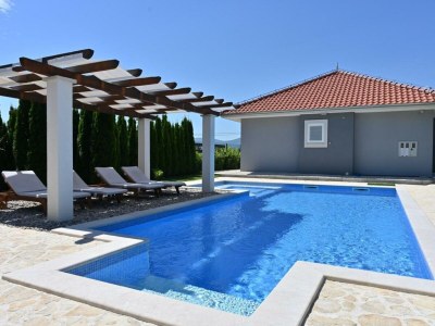 Holiday house Villa Maja w/pool, sauna & whirlpool - Outdoor photo 17