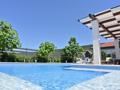 Holiday house Villa Maja w/pool, sauna & whirlpool - Outdoor photo 20