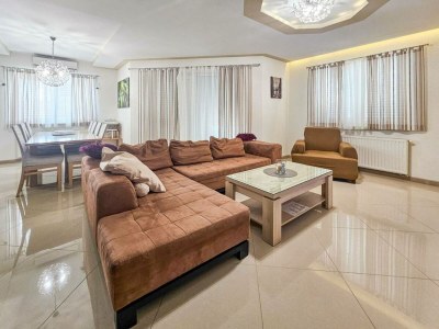 Holiday house Villa Maja w/pool, sauna & whirlpool - Features photo 32