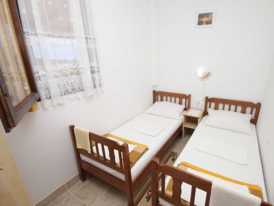 Apartment Two bedroom apartment with terrace and sea view Cove Zarace (Gdinj), Hvar A-4597-d - Outdoor photo 29