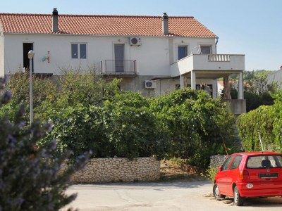 Apartment Two bedroom apartment with terrace and sea view Supetar, Brač A-5627-a - Outdoor photo 2