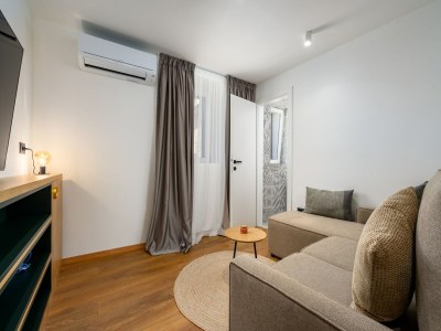 Apartment Waterfront Apartment in Porec - Features photo 13