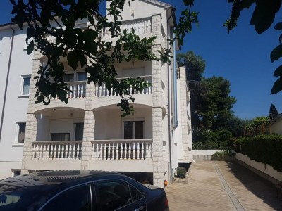 Apartment One bedroom apartment with balcony and sea view Okrug Gornji, Čiovo A-17032-b - Outdoor photo 2