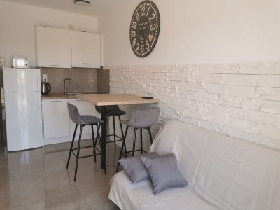 Apartment One bedroom apartment with balcony and sea view Okrug Gornji, Čiovo A-17032-b - Outdoor photo 8