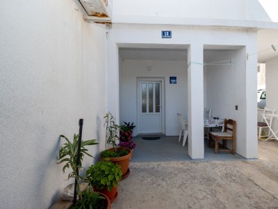 Apartment Two bedroom apartment near beach Metajna, Pag A-6395-a - Outdoor photo 32