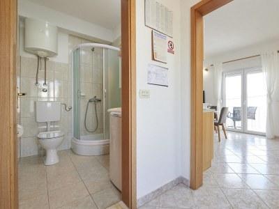 Apartment One bedroom apartment with terrace and sea view Okrug Gornji, Čiovo A-20055-b - Outdoor photo 12